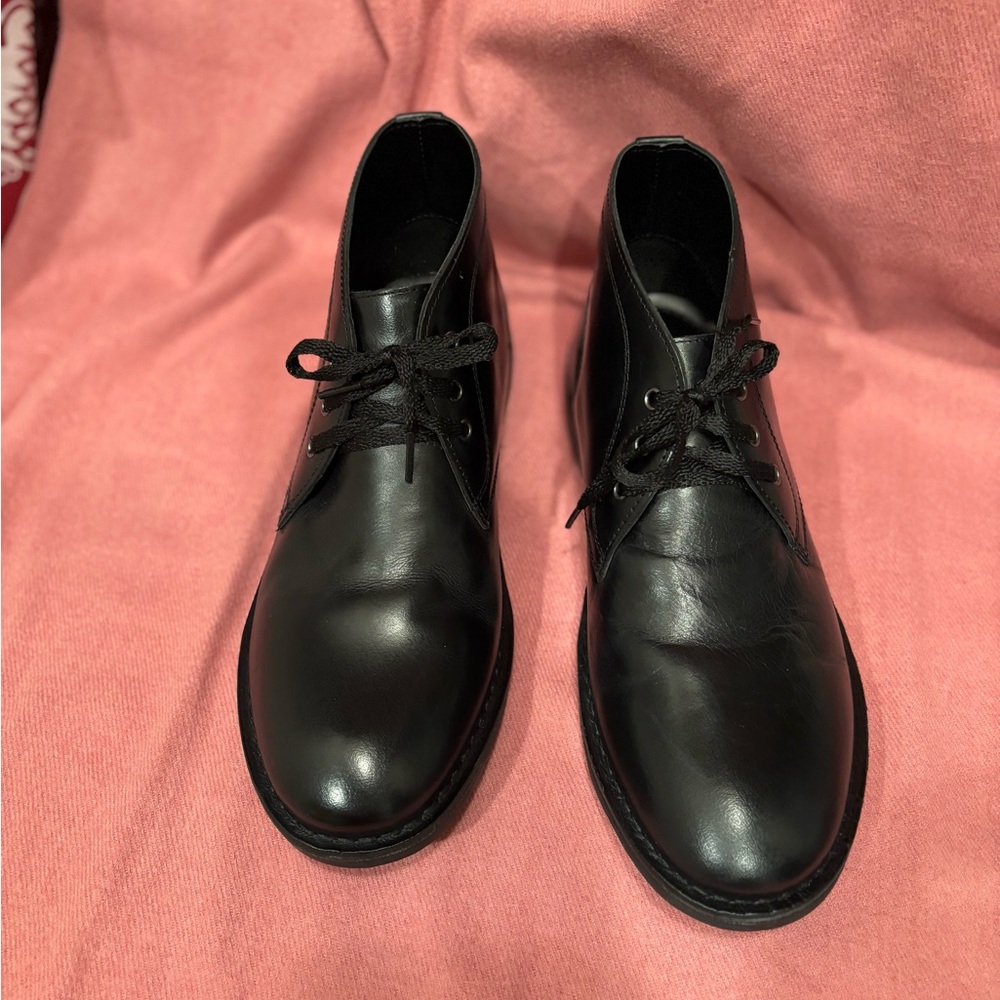 Crown Vintage Black Casper Chukkas size 9.5